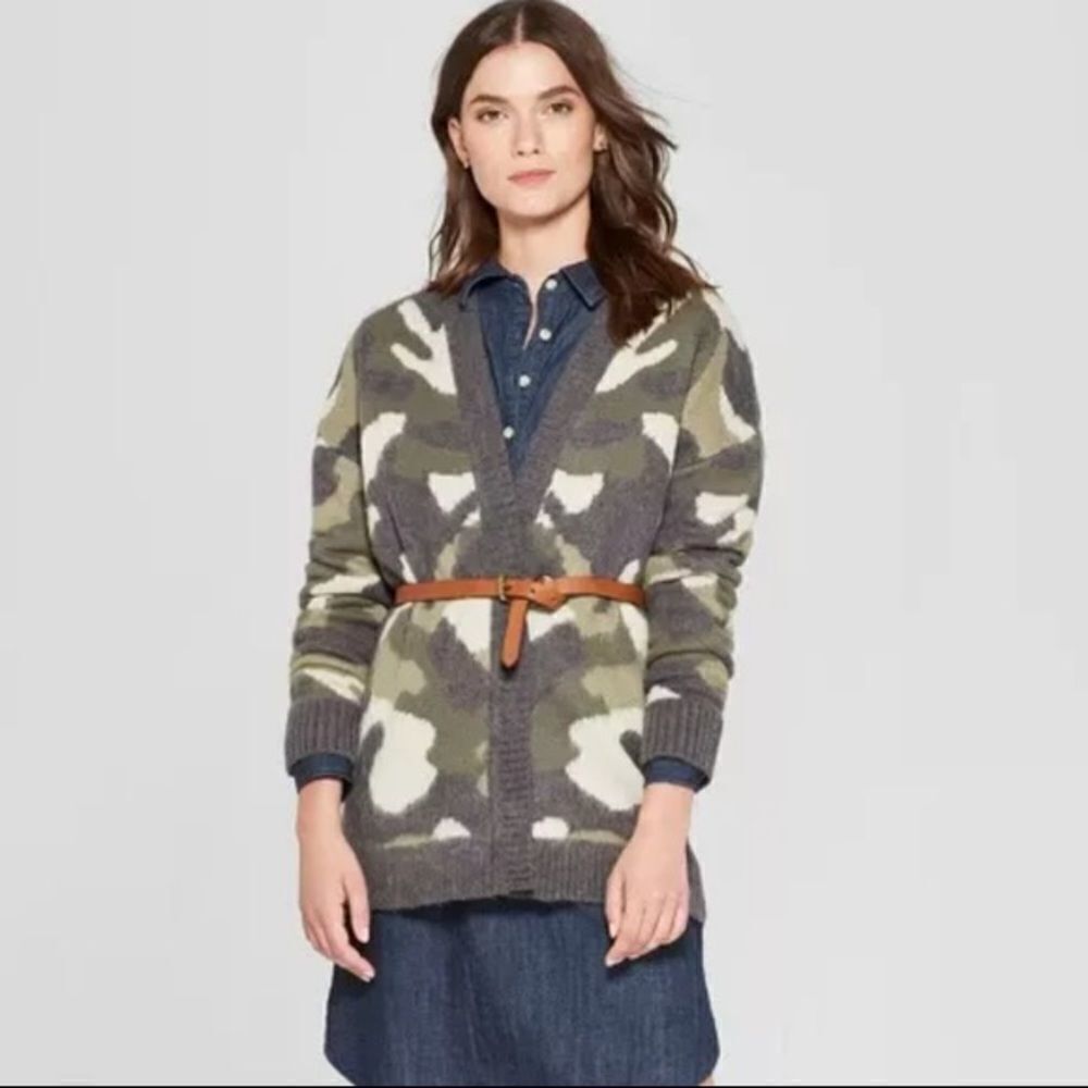 ✨ Universal Thread Open Front Camouflage Cardigan✨ - Picture 5 of 7